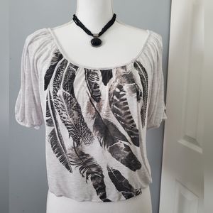 Scotty gray blouse with feather print